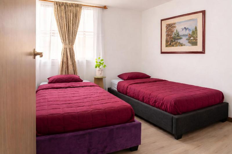 Apartamento 3 hab con parqueadero - Primer piso con piscina ideal estancias largas y clínicas - image 23