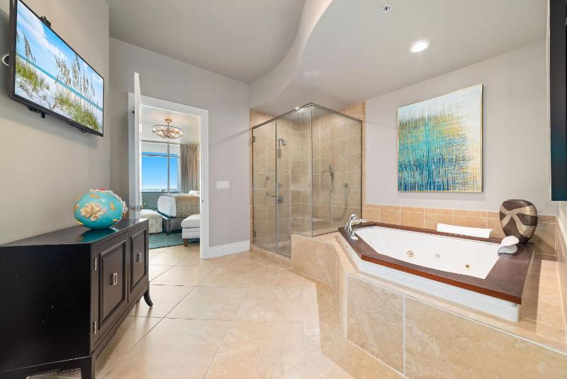 Turquoise Place Unit 2407C - image 31