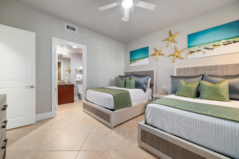 Turquoise Place Unit 2407C - image 18