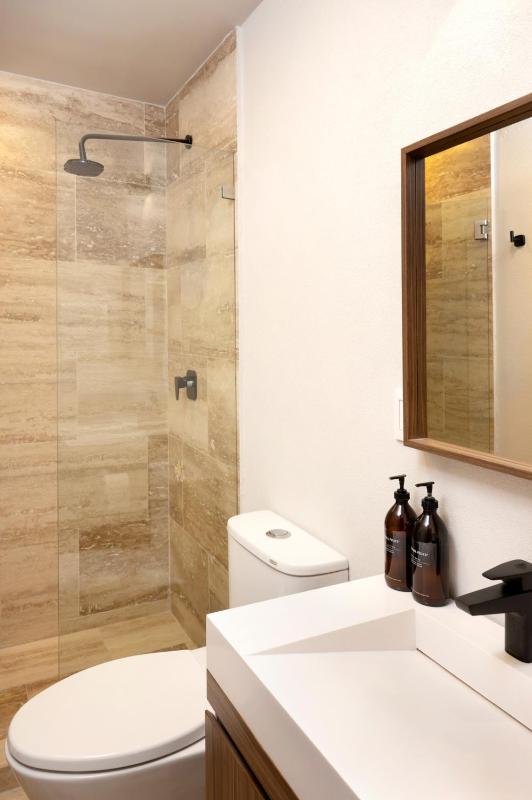 A Stylish Retreat in Roma Norte - image 14