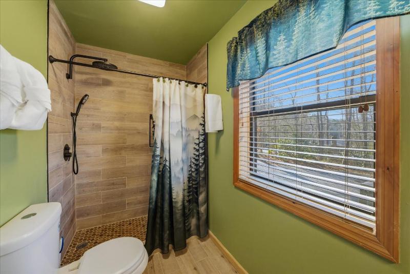 529 Reba Cabin - image 12