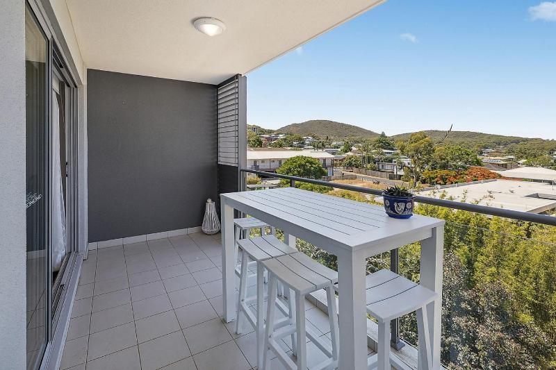 The Shoal 407 6-8 Bullecourt St - linen lift and 2 minutes to the water and shops - image 24