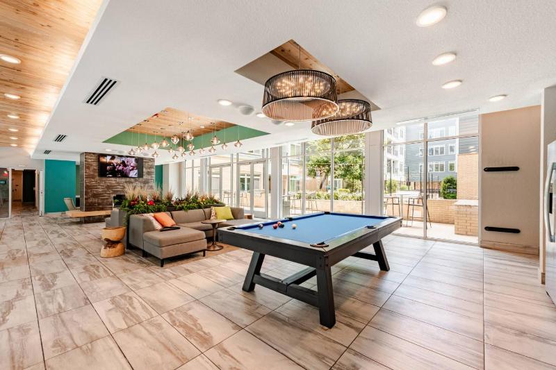 Riverwalk Oasis - Pool Free Parking Views - image 22