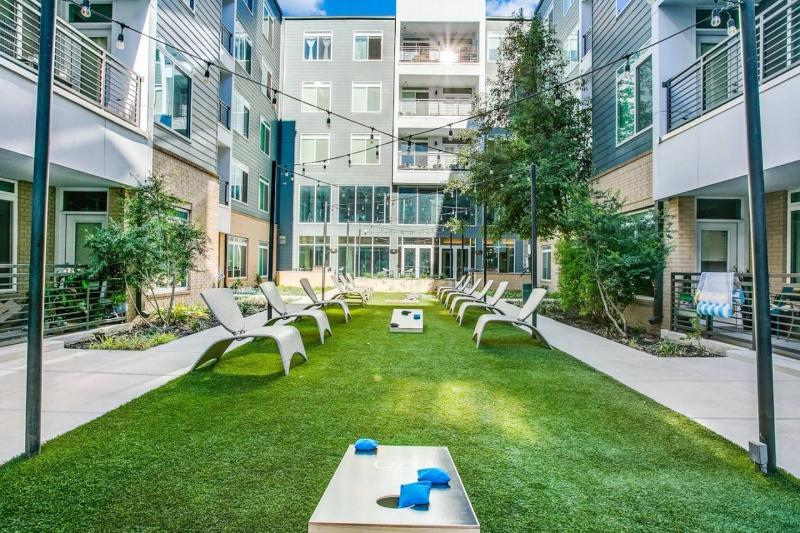 Riverwalk Oasis - Pool Free Parking Views - image 7