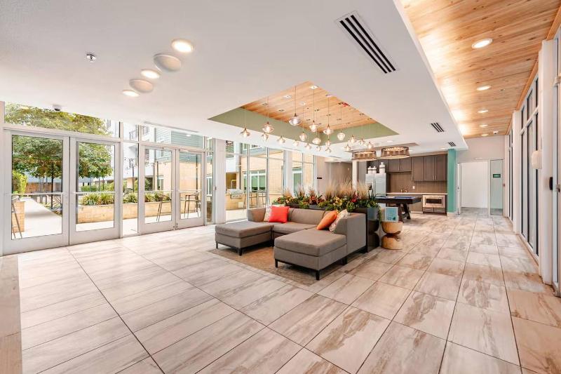 Riverwalk Oasis - Pool Free Parking Views - image 8
