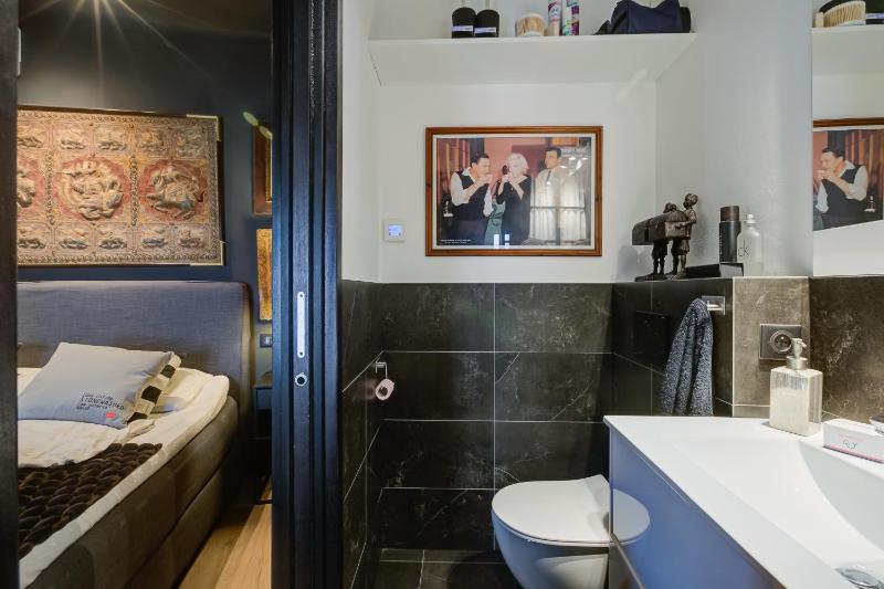Maison Sans Delai with Sea View Terrace - Happy Rentals - image 11