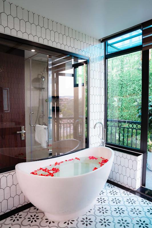 Tam Coc Diamond Premium Hotel & Spa - image 17