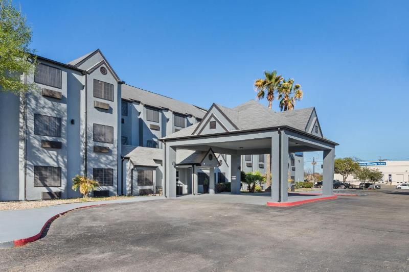 Baymont by Wyndham San Antonio Downtown - image 26
