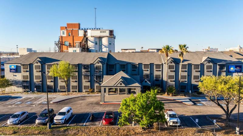 Baymont by Wyndham San Antonio Downtown - image 15
