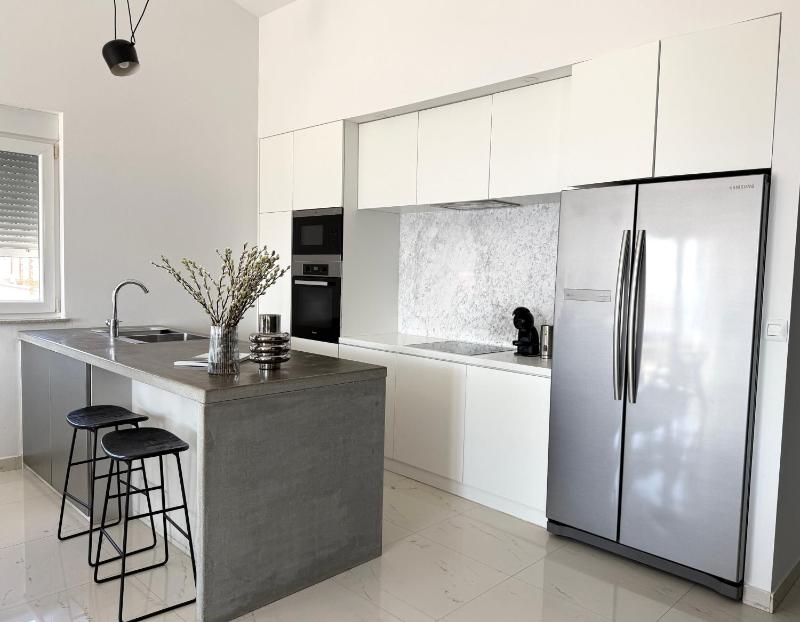 Apartment Beachfront Petar - image 15