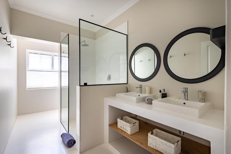 28 Roche Bonne Avenue - image 3
