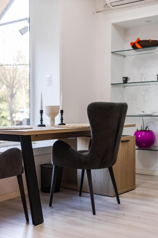 Central Comfy Spot Studio for 2 with Wi-Fi by PikHost - image 3