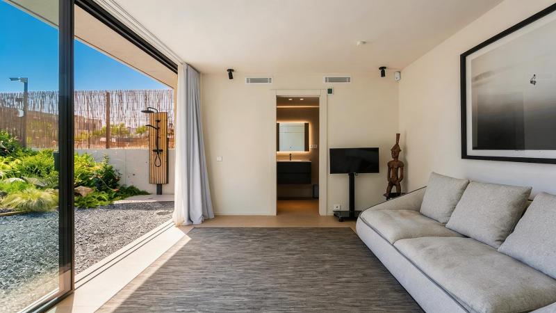 Villa Al Fresco Sitges Center and 10 minutes walk from beach Amaizing Design New Villa and new urbanization - image 32