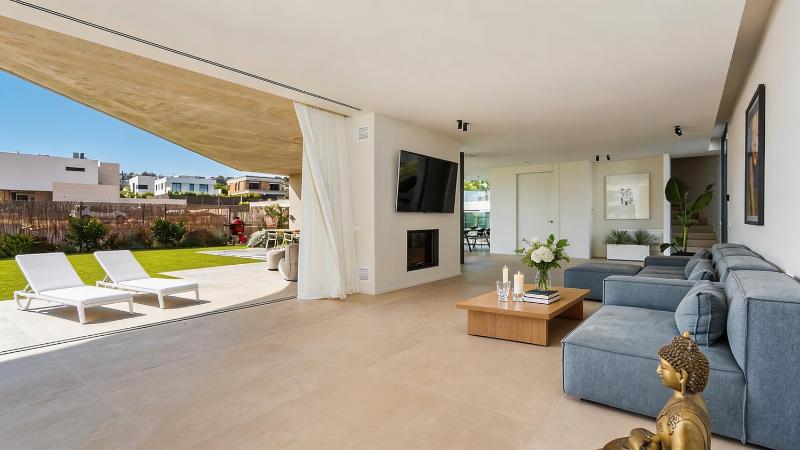 Villa Al Fresco Sitges Center and 10 minutes walk from beach Amaizing Design New Villa and new urbanization - image 29