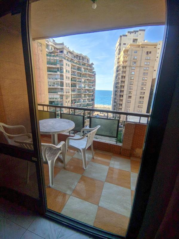 el mandra beach - image 7