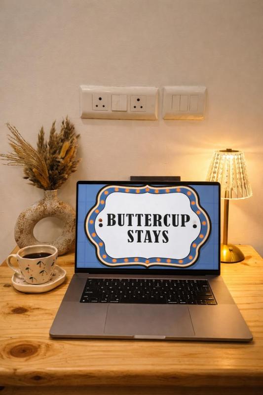 Cozy 1 BHK Private Balcony DLF Phase 3 Gurgaon - image 7