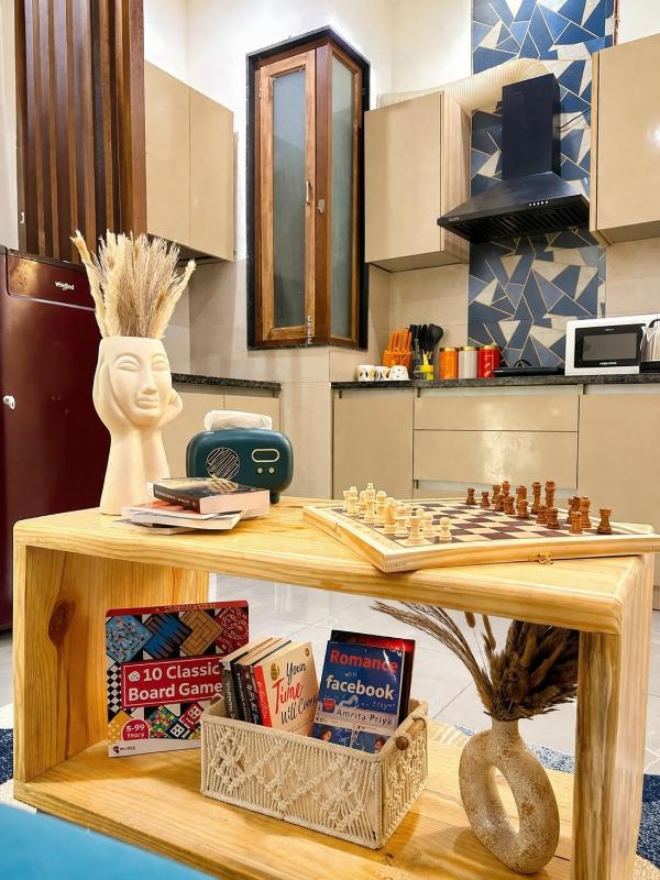 Cozy 1 BHK Private Balcony DLF Phase 3 Gurgaon - image 17