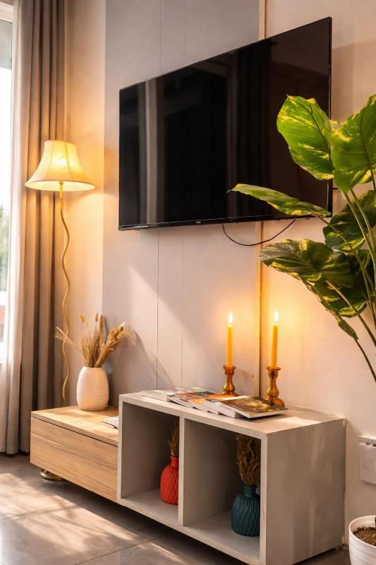 Cozy 1 BHK Private Balcony DLF Phase 3 Gurgaon - image 4