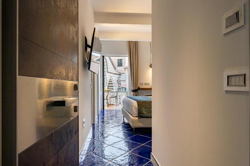 La Suite Del Cavaliere - image 31