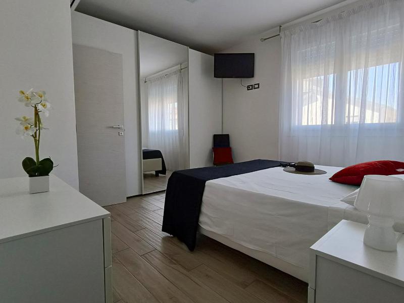 GIGI HOUSE appartamento PIAZZA MAZZINI 150m dal mare CON PISCINA e SPIAGGIA - image 15
