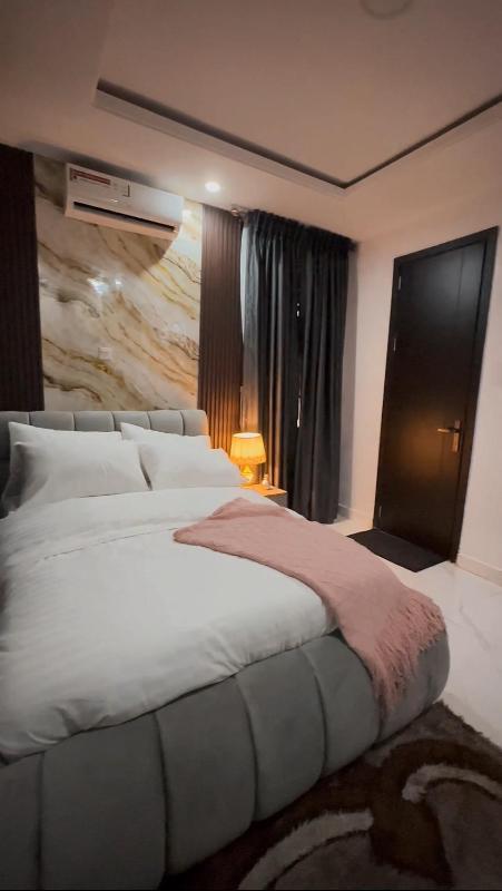 Luxury home - image 5
