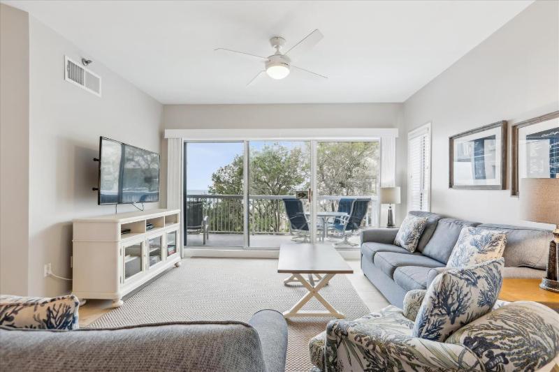 416 Barrington Court by Beach Properties of Hilton Head - image 1