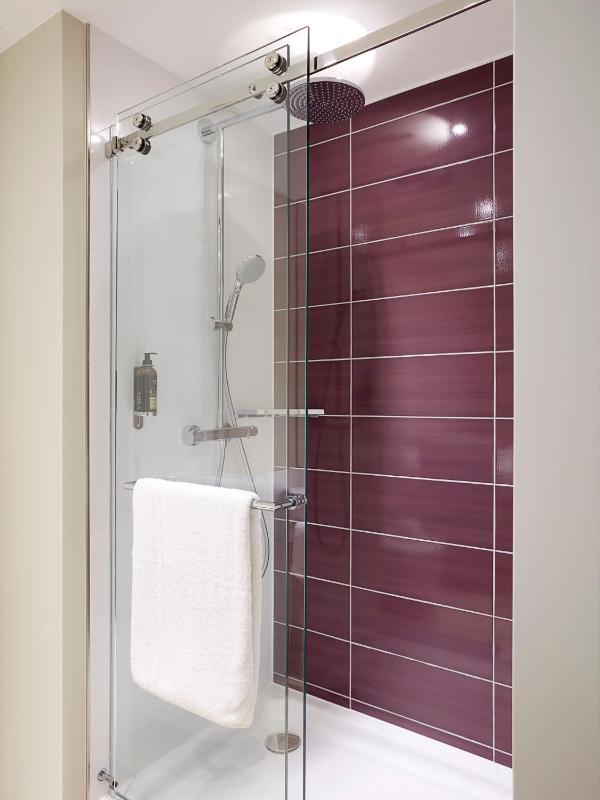 Premier Inn Frankfurt Messe - image 13