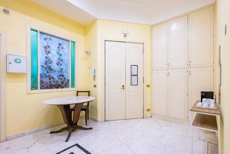 Luxury Toledo 22 by Napoliapartments - image 8