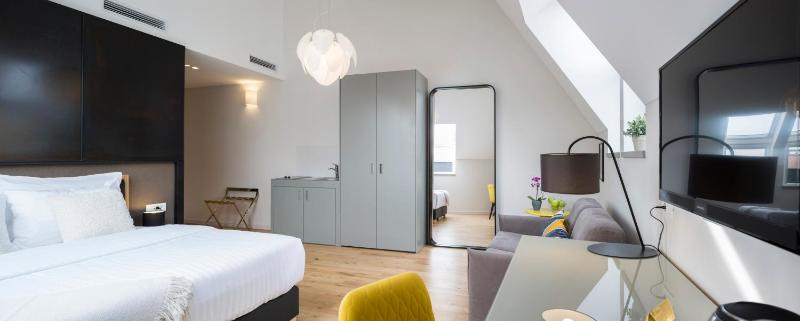 Junior Suite image 2