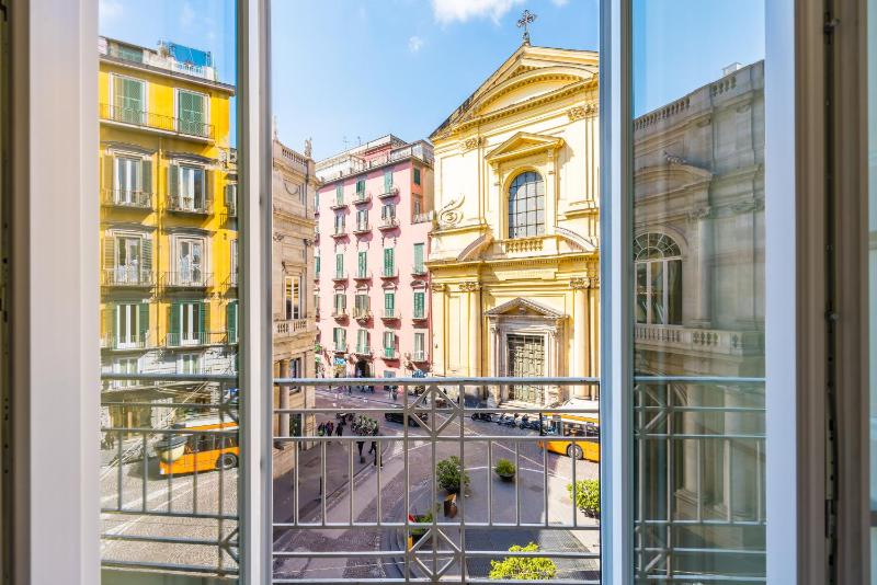 Luxury Toledo 22 by Napoliapartments - image 16