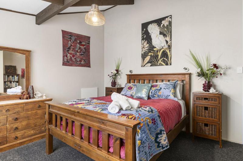 Family Friendly 3BR Home close to Lake Taupo - image 31