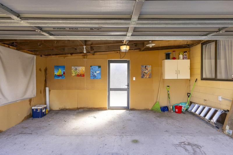Family Friendly 3BR Home close to Lake Taupo - image 4