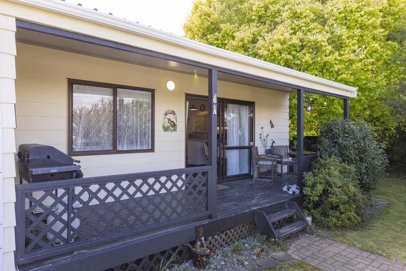 Family Friendly 3BR Home close to Lake Taupo - image 23