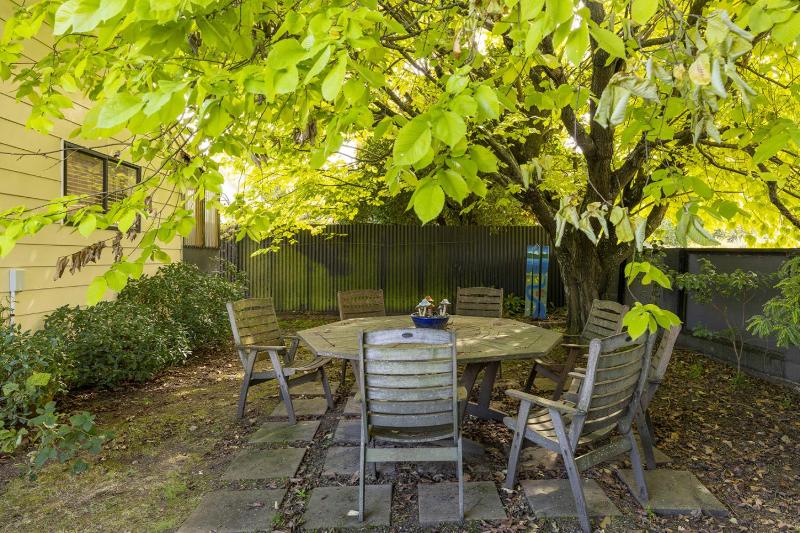 Family Friendly 3BR Home close to Lake Taupo - image 40