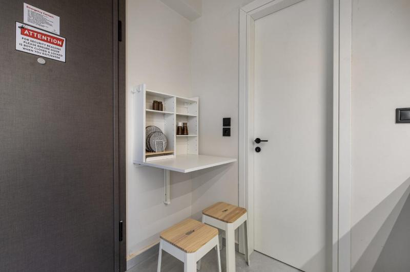 Oraya Chic Studio with Balcony in Athens - image 5