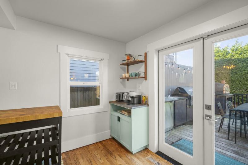 3BR 2BA Flamingos West - image 10
