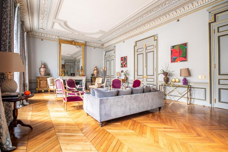 Wagram Luxury Palace - image 3