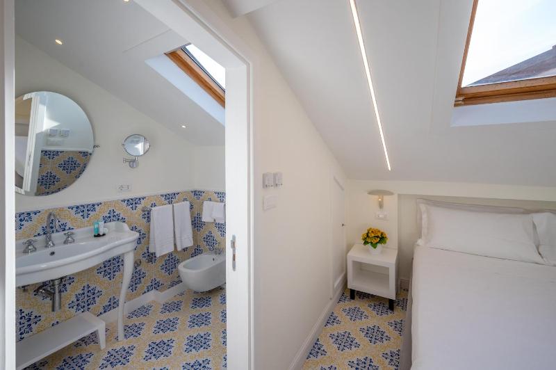 Palazzo Gargiulo Luxury-Adult only - image 5