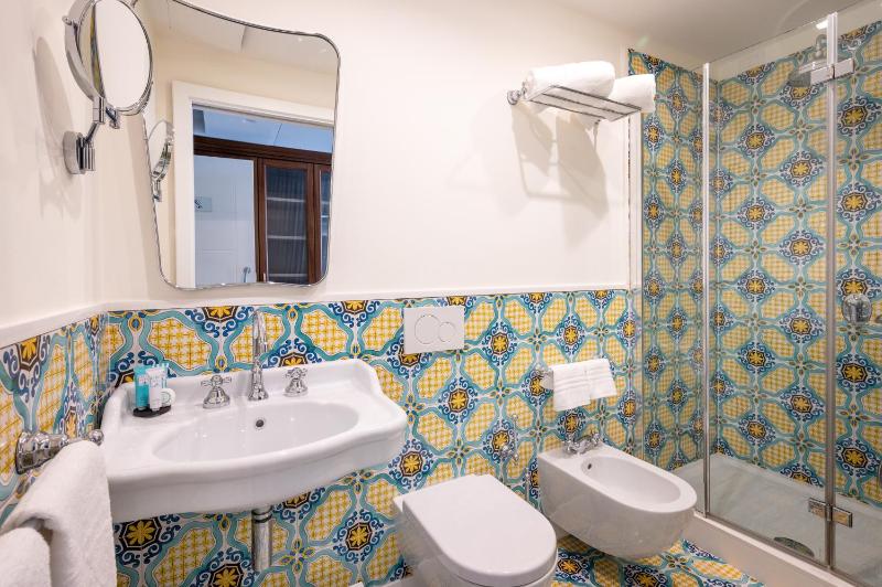 Palazzo Gargiulo Luxury-Adult only - image 4