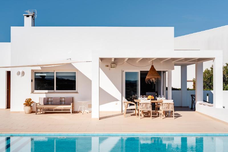 Mercedes - Villa tranquila con vistas al mar - image 19