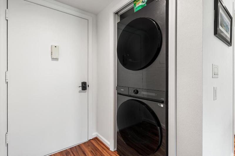 Kona Pacific E629: Beautifully Remodeled condo! - image 29