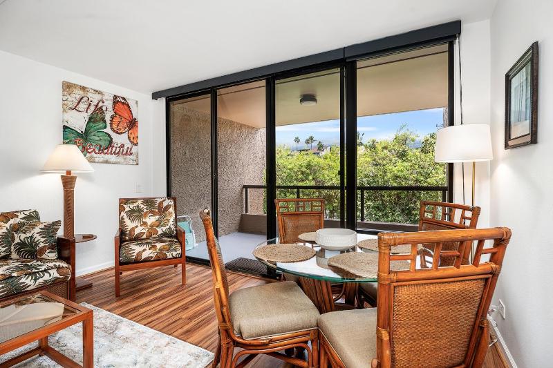Kona Pacific E629: Beautifully Remodeled condo! - image 12
