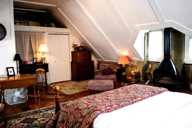 Clifford House Private Home B&B - image 3
