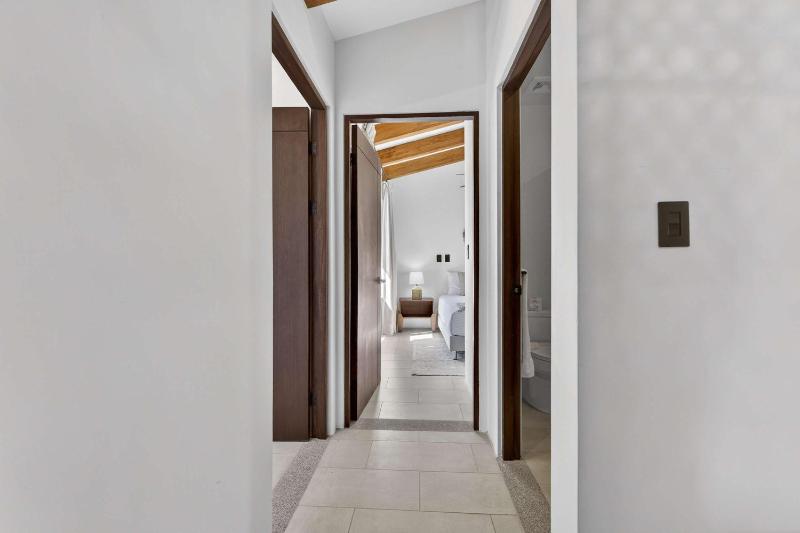 Modern Villa with Private Pool - image 2