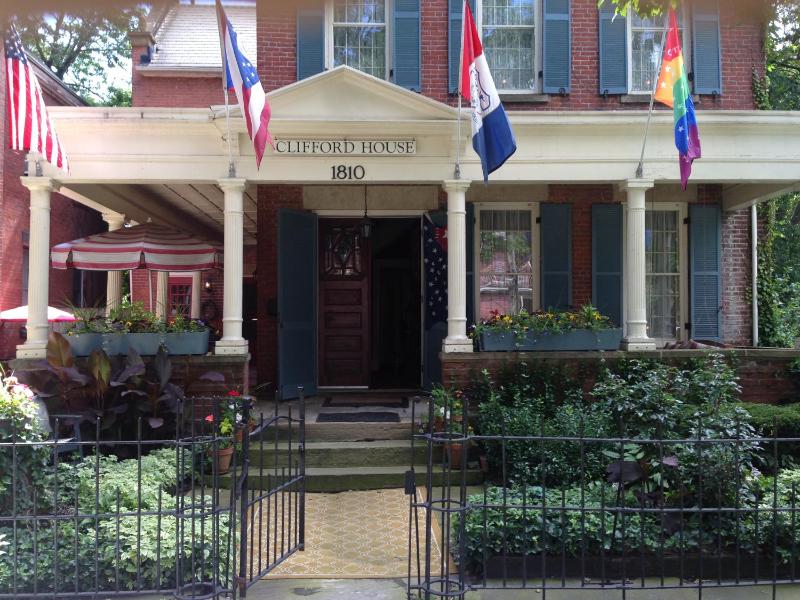 Clifford House Private Home B&B - image 22