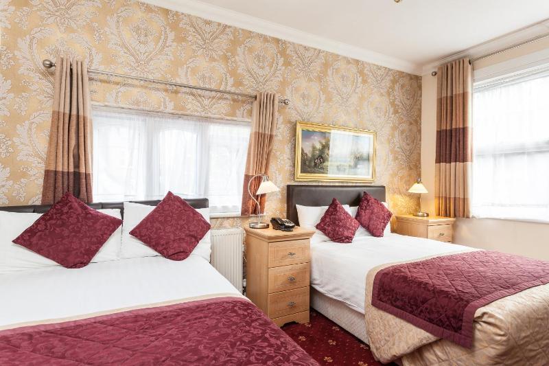 Triple Room image 1