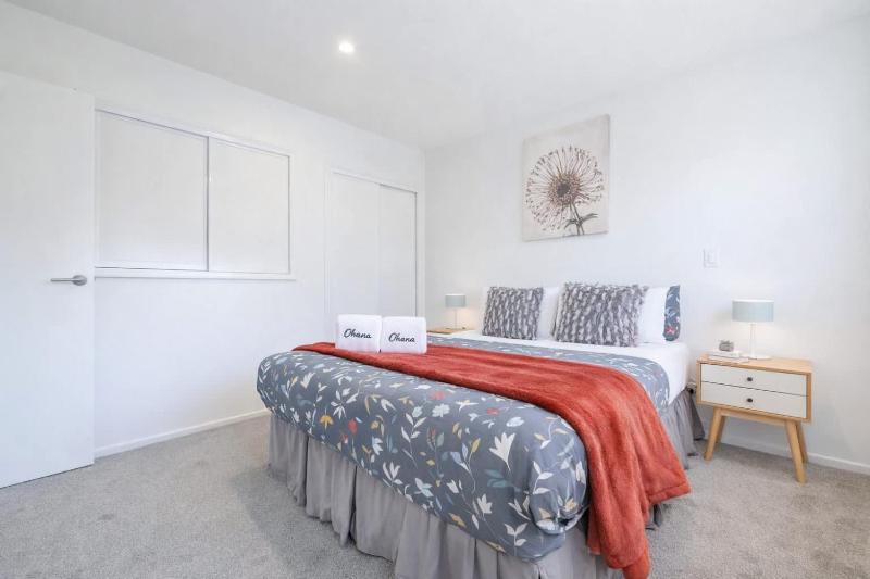 Bright Christchurch Apartment with Private Patio - image 19