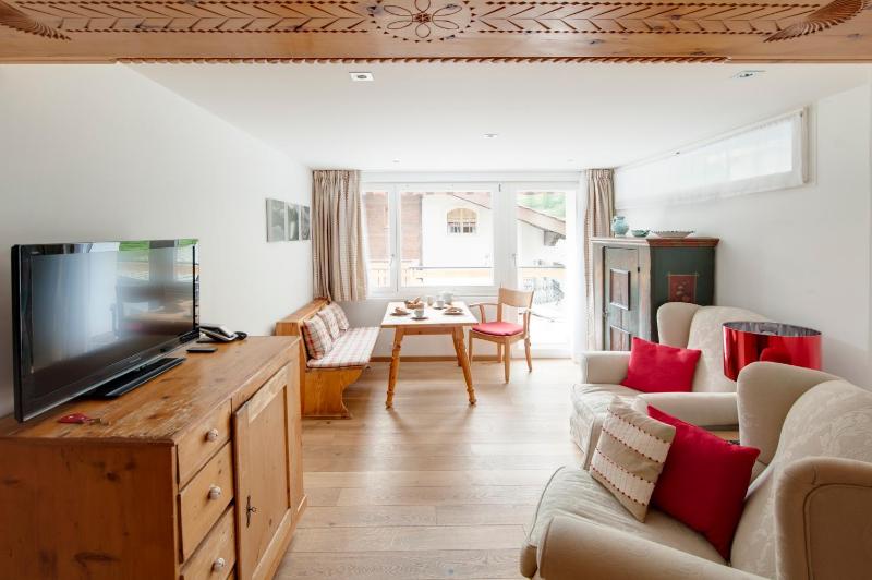 Studio Apartment image 3
