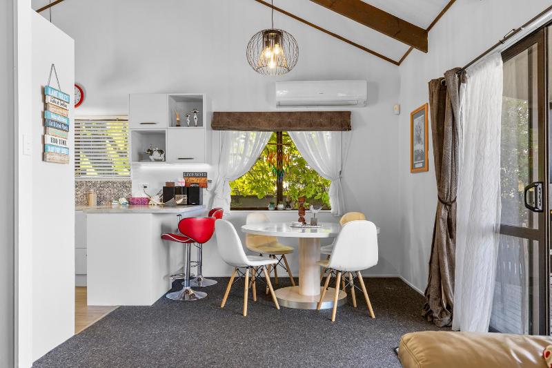 Family Friendly 3BR Home close to Lake Taupo - image 33