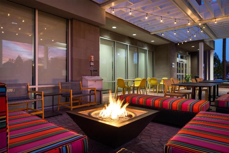 Home2 Suites by Hilton Jacksonville Airport - image 40